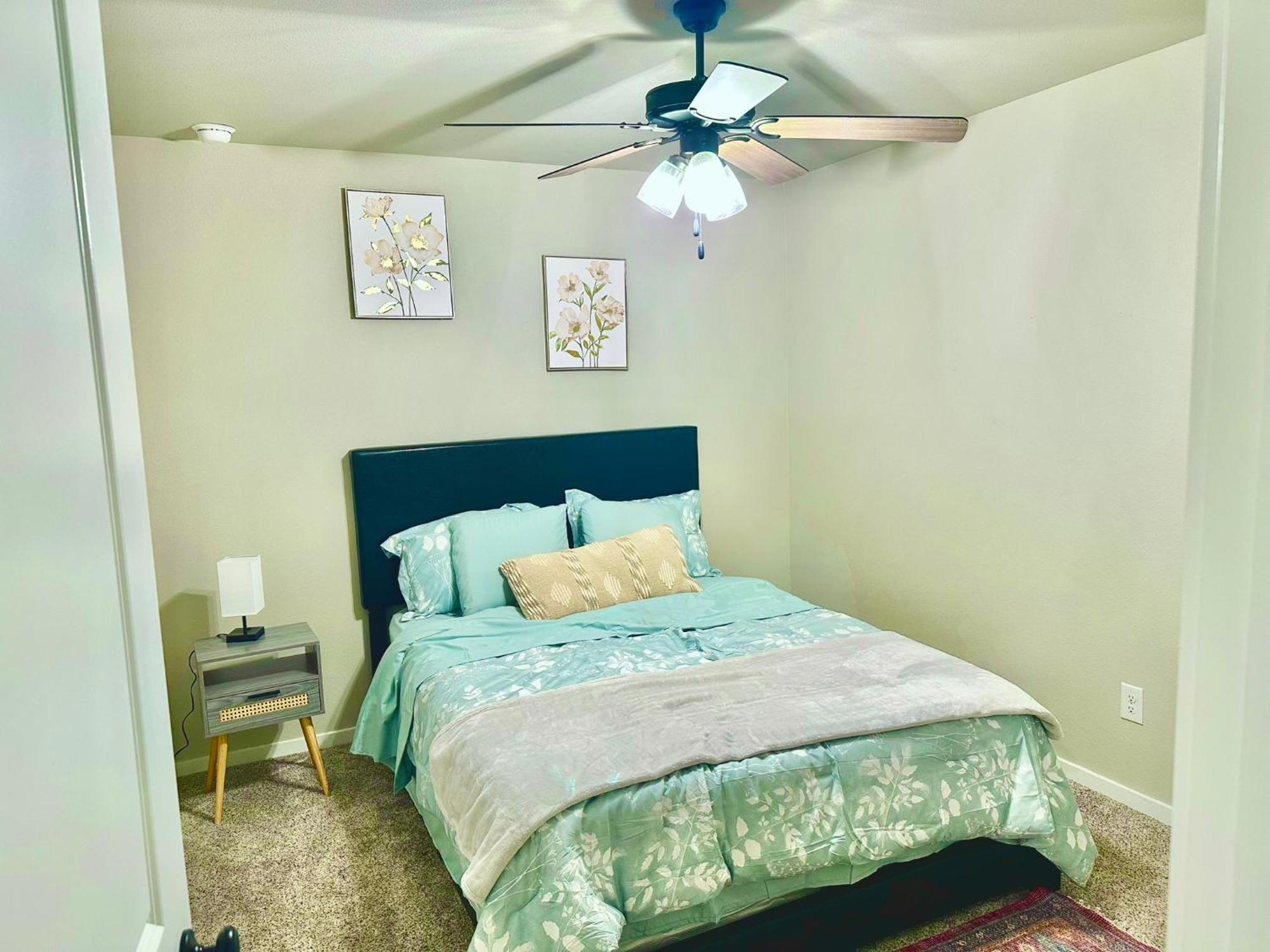 Hébergement de vacances 3bed/2bath Cozy Spacious Place *