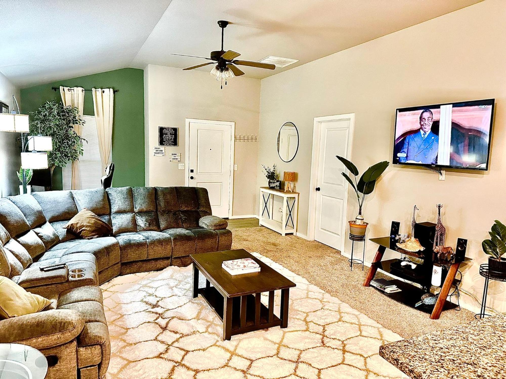 3bed/2bath Cozy Spacious Place Hébergement de vacances